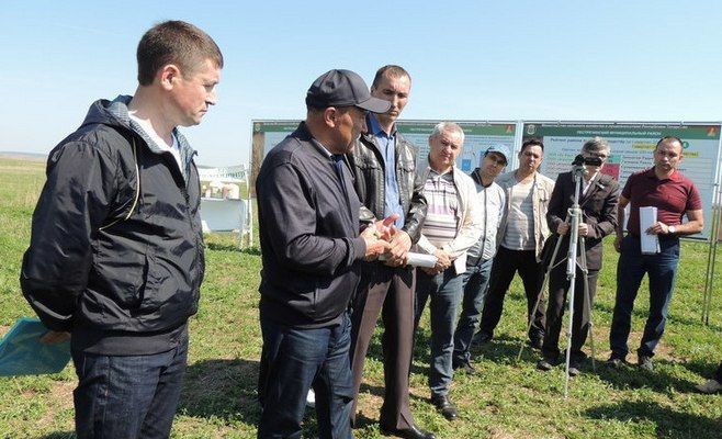 Марат Әхмәтов: Туфракта бер метр катламда дымлылык булганда, чәчүне эшләп калырга кирәк