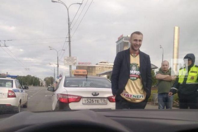 “Ак Барс” хоккейчысы исерткеч эчемлек кулланган килеш такси белән идарә иткән