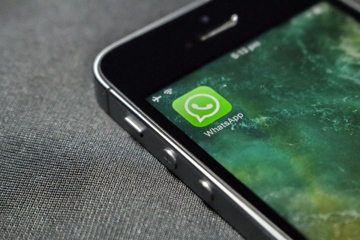 Кайсыбер смартфоннарда WhatsApp мессенджеры эшләүдән туктаячак