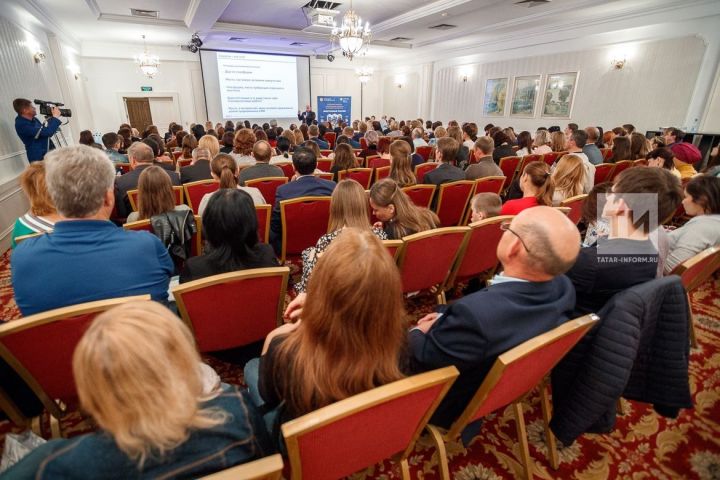 Зарипов: Журналистлар эше нәтиҗәсендә Россия халыклары бер-берсен яхшырак белә