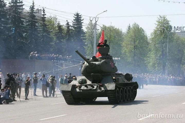 9 Май көне Уфада күп еллар дәвамында беренче тапкыр зур хәрби парад узачак