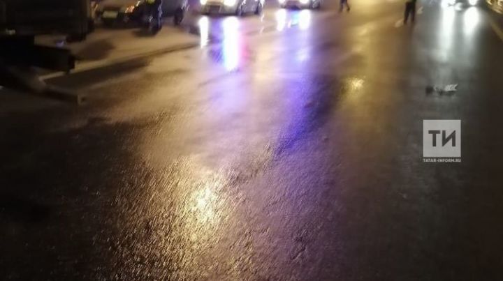Татарстанда ике йөк автомобиле бәрелешкән, машина йөртүчеләрнең берсе хастаханәдә