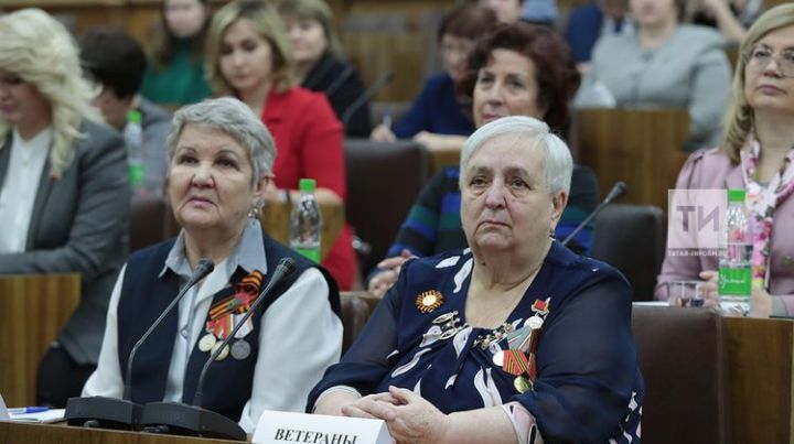 Татарстан депутатлары интернат-йортларда тыл хезмәтчәннәренең тормыш сыйфатын тикшерә