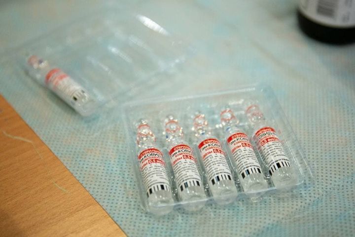 «Спутник V» вакцинасын бала имезүче хатын-кызларга ясарга рөхсәт иттеләр