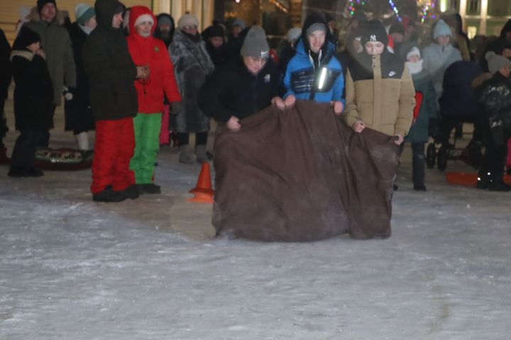 Сабада төп  Чыршы  утлары  кабынды