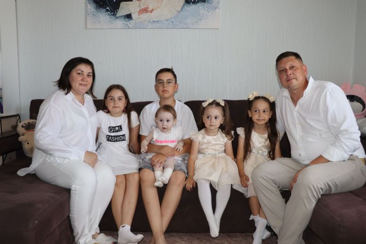 Гөлия Шәфигуллина: «Үзем бишле санын яратам. Шуңа балаларыбызны да  бишкә тулсыннар, дидек».