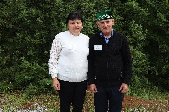 Бергә 76 ел  хезмәт стажлары бар