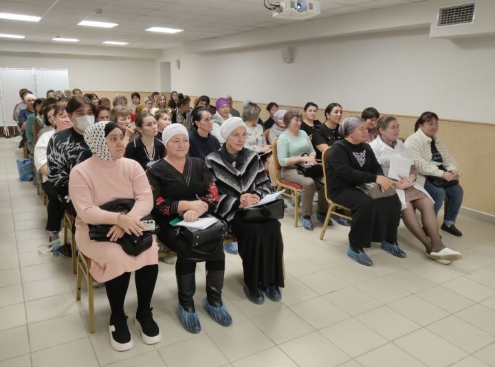 Районыбыз фельдшерлары өчен семинар-киңәшмә узды