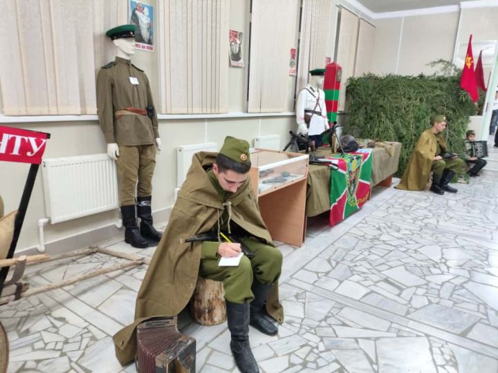 Шәмәрдәндә Бөек Ватан сугышы каһарманнарын искә алдылар