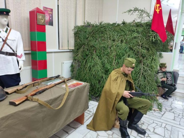 Шәмәрдәндә Бөек Ватан сугышы каһарманнарын искә алдылар