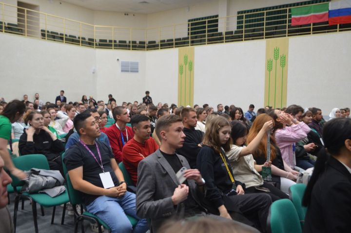 Ивановода  – лаләләр,  Калугада  –  кактуслар, Сабада...