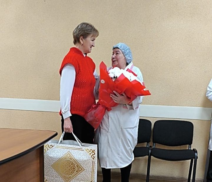 Яраткан хезмәтенә ярты гасырдан артык гомерен багышлаган