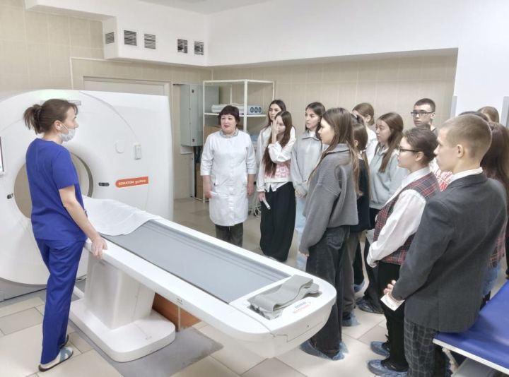 Саба үзәк хастаханәсенә медик булырга хыялланган укучыларны кабул иттеләр
