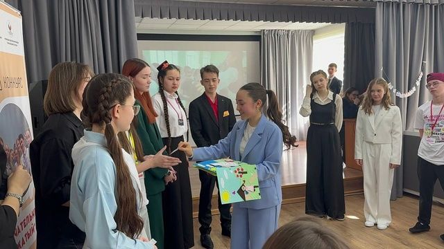 Лилия Закирова - иң заманча отряд әйдаманы
