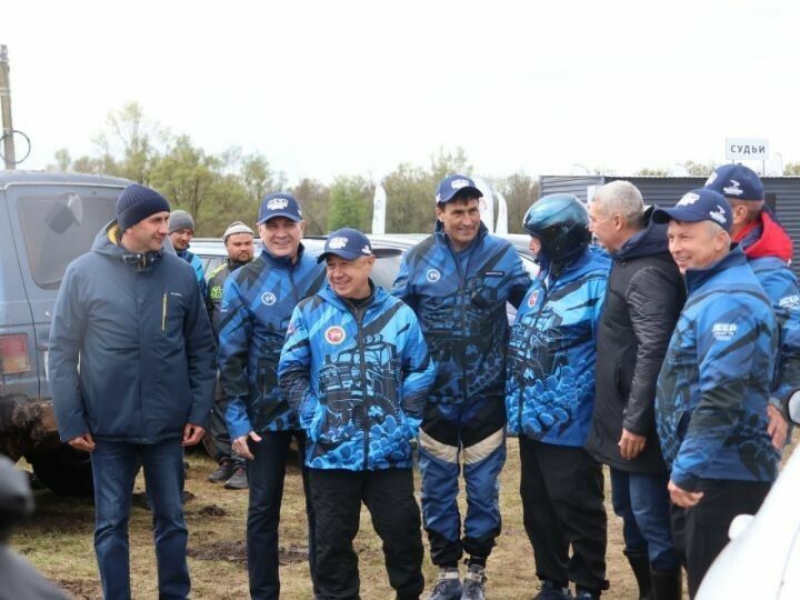 Актанышның Байсар авылында автоузышта район башлыклары да катнашты