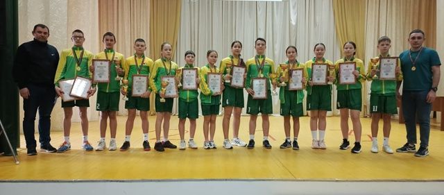 Саба укучылары Анапада ярыша