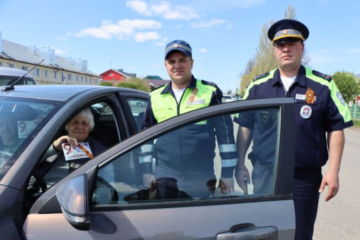 Автоинспекторлар «Георгий тасмасы» акциясендә катнашты