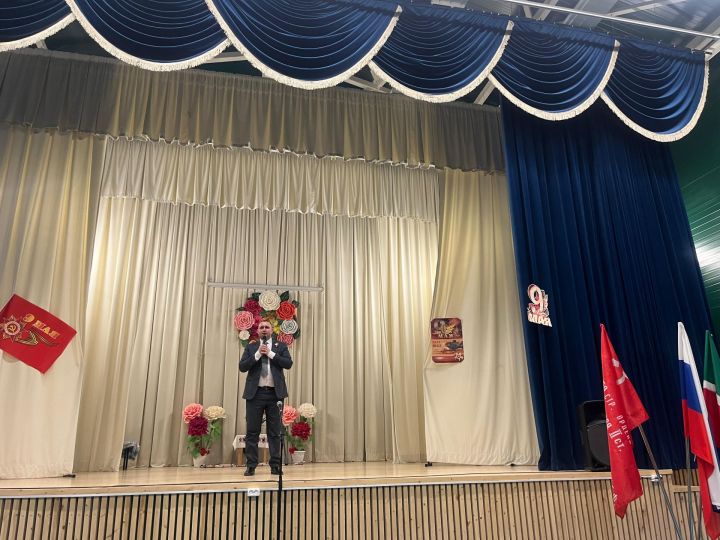 Сатыш авылында Җиңү бәйрәме алдыннан митинг һәм бәйрәм концерты узды