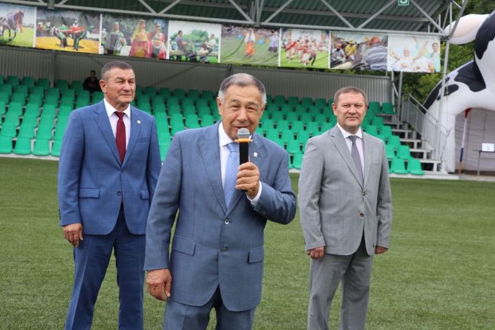 Эштә батырлар, ялда  ялкыннар