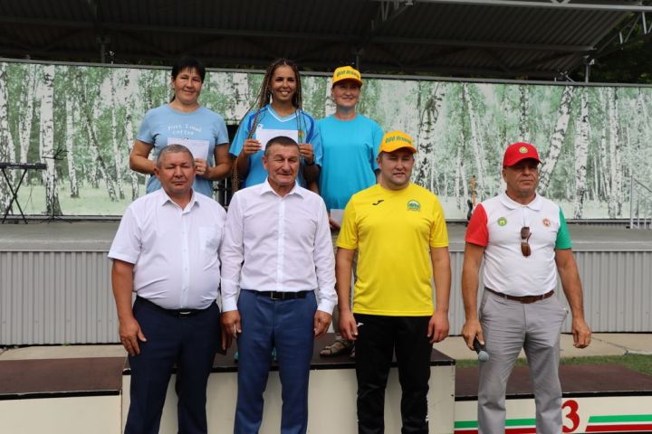 Эштә батырлар, ялда  ялкыннар
