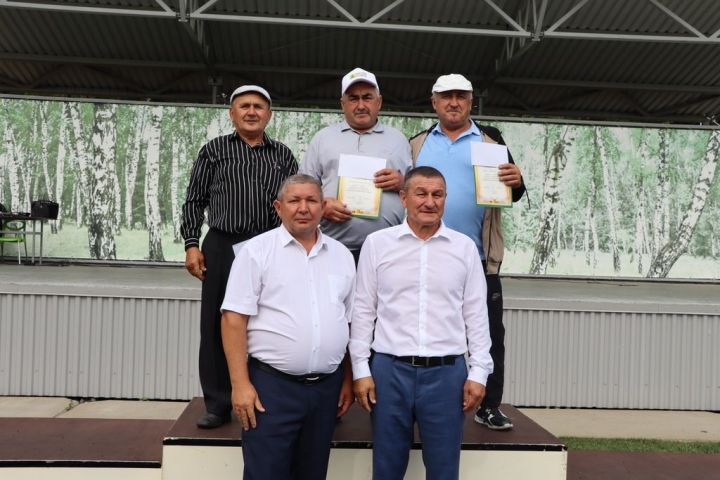 Эштә батырлар, ялда  ялкыннар