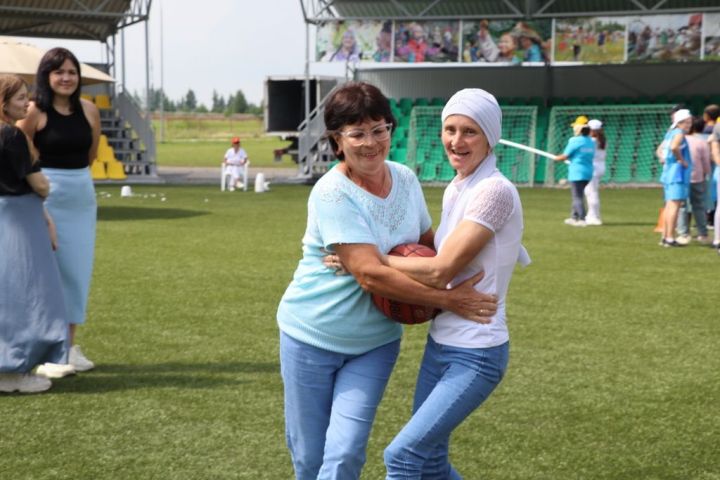 Эштә батырлар, ялда  ялкыннар