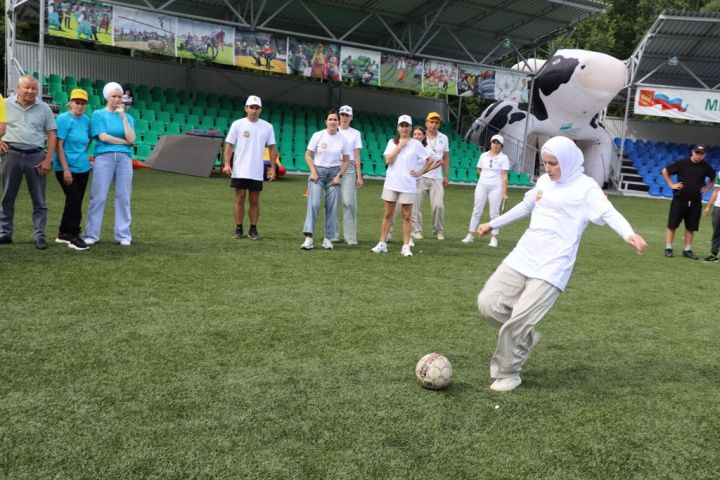 Эштә батырлар, ялда  ялкыннар