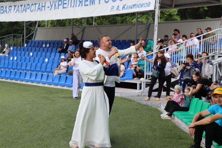 Эштә батырлар, ялда  ялкыннар