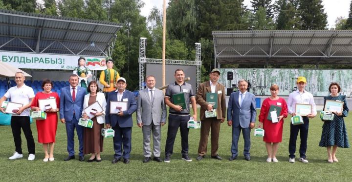 Эштә батырлар, ялда  ялкыннар