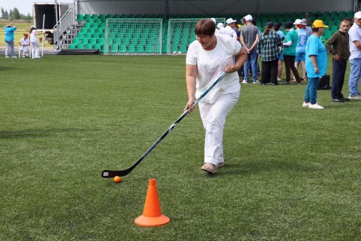 Эштә батырлар, ялда  ялкыннар