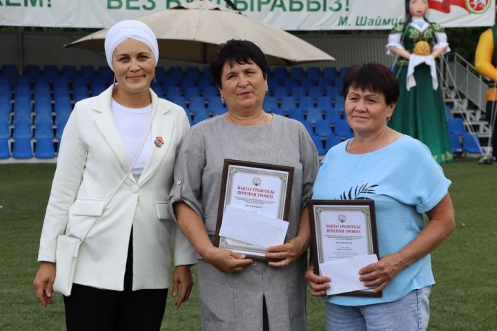 Эштә батырлар, ялда  ялкыннар