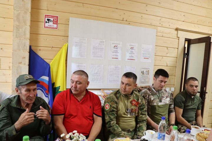 “Биш балаңны  кемгә  калдырасың?”