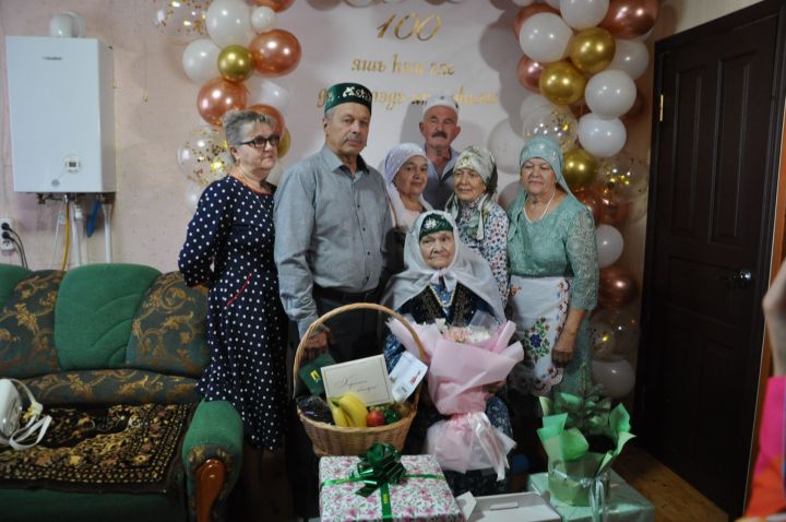 “Тормыш 100 яшьтә дә матур”