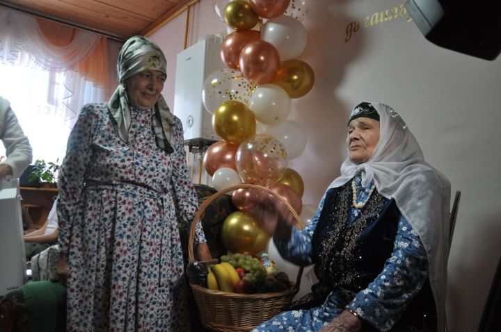 “Тормыш 100 яшьтә дә матур”