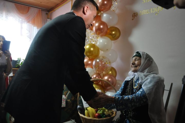 “Тормыш 100 яшьтә дә матур”