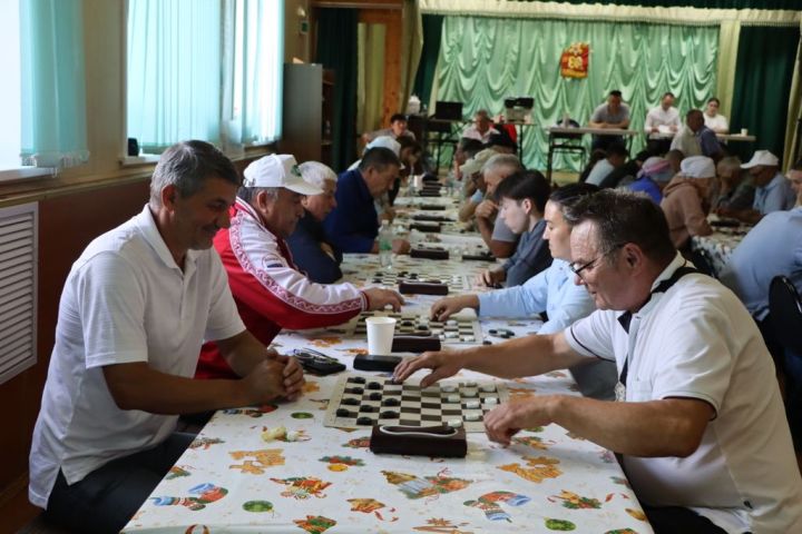 Миңгәрдә шахмат-шашка турниры
