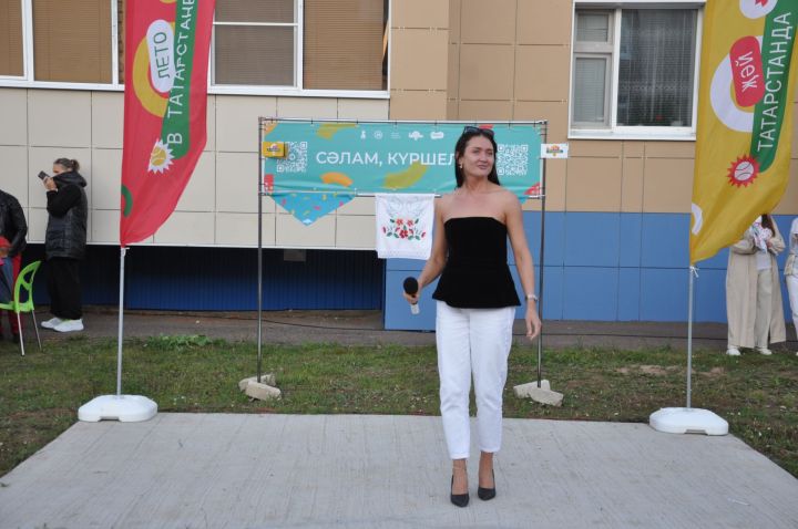Күршеләр, күршеләр,  иң якын кешеләр...