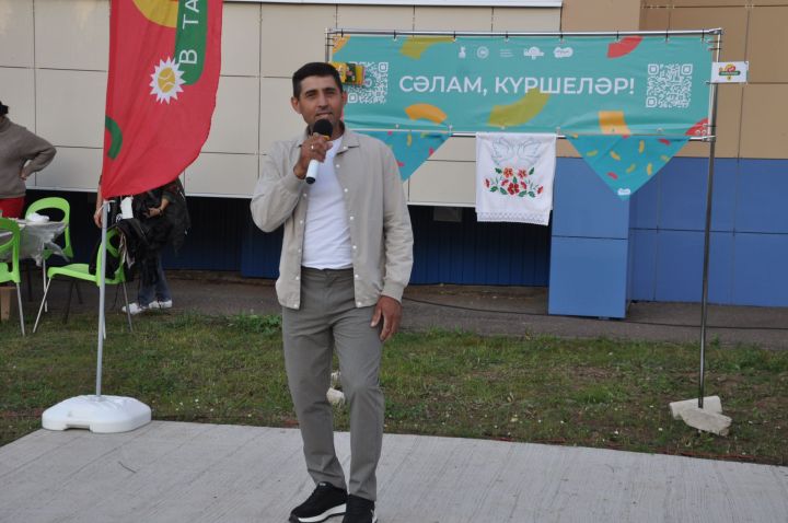 Күршеләр, күршеләр,  иң якын кешеләр...
