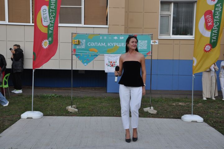 Күршеләр, күршеләр,  иң якын кешеләр...