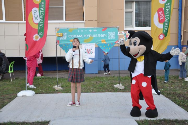 Күршеләр, күршеләр,  иң якын кешеләр...