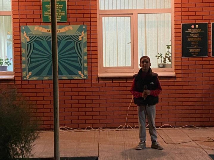 «Татарстанда җәй» проекты кысаларында «Җыр керсен күңелгә» дигән урам концерты үткәрелде