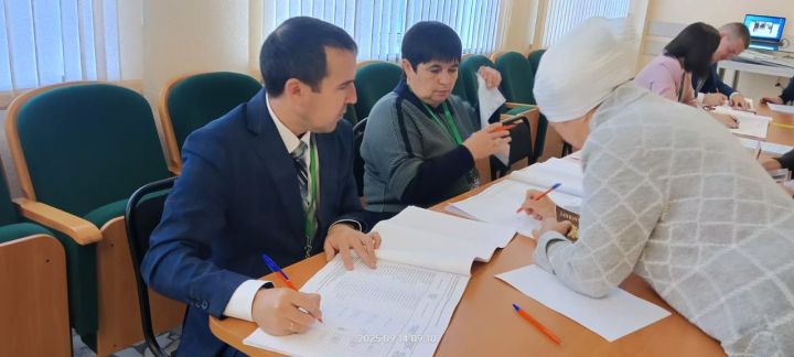 Сабаның 2482 номерлы сайлау участогында тавыш бирү оешкан төстә дәвам итә