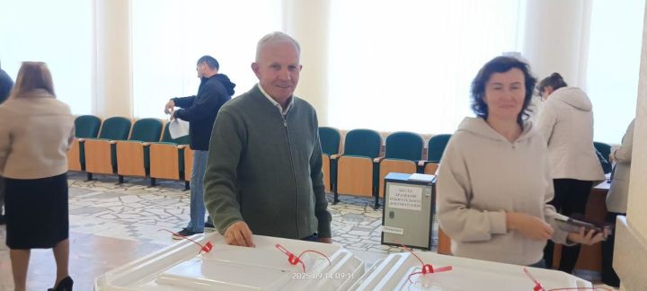 Сабаның 2482 номерлы сайлау участогында тавыш бирү оешкан төстә дәвам итә