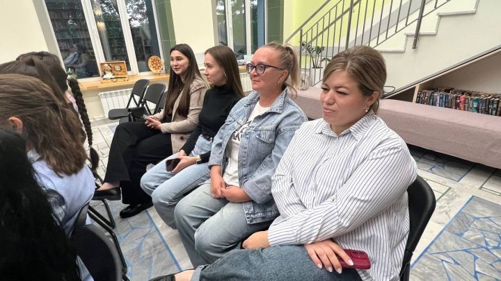Сабада яңа психологик үзәк: аны яшьләр ничек күзаллый?