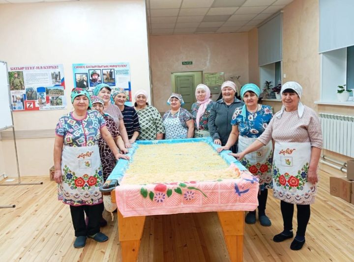 МХОга гуманитар ярдәм әзерләүче ханымнарны спектакль карарга чакырганнар