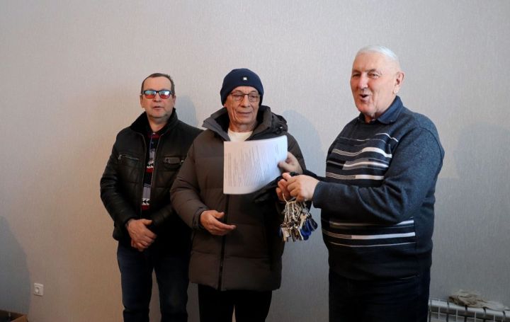 Сабада гаиләләргә  яңа төзелгән йортта фатир ачкычлары тапшырылды