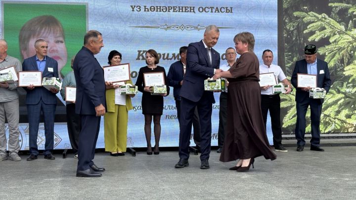 Үз һөнәрләренең осталары