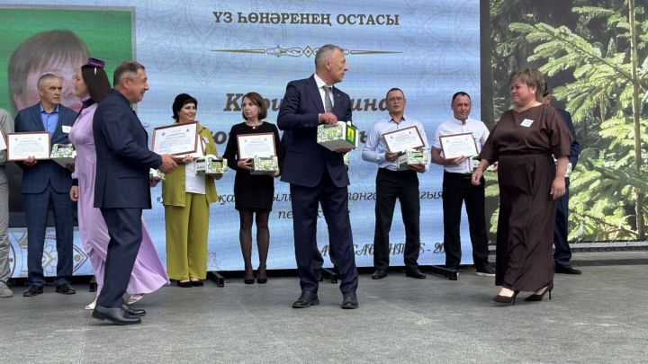 Үз һөнәрләренең осталары