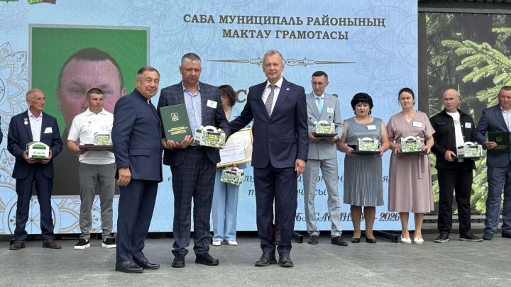 Үз һөнәрләренең осталары