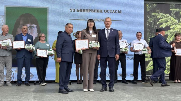 Үз һөнәрләренең осталары